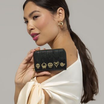 Disney Villains Exclusive Black & Gold Zip Around Wallet LFlifestyle1 view 2